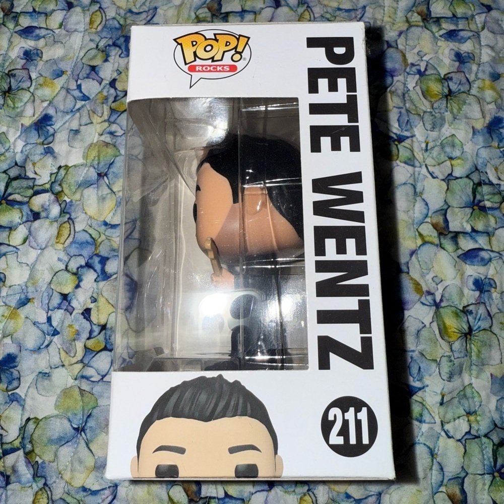 Funko Pop! Pete Wentz - Fall Out Boy Vinyl Figure - Picture 2 of 8